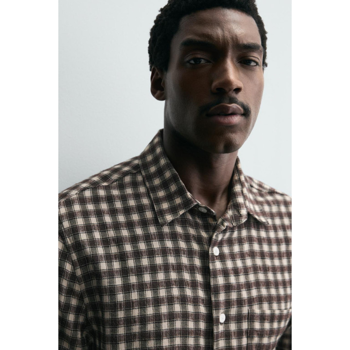 Рубашка в клетку с карманом