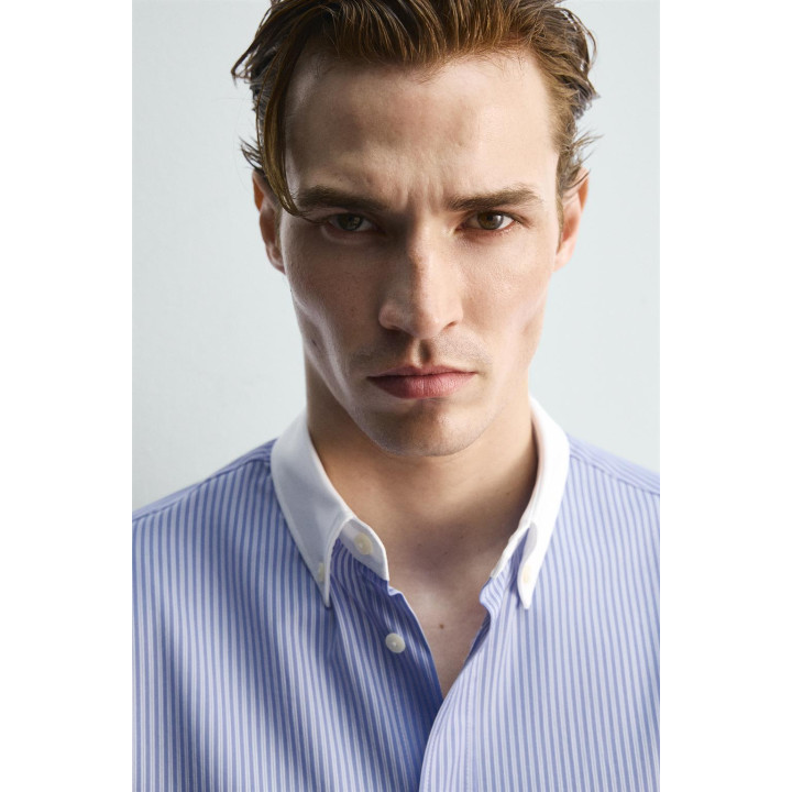 РУБАШКА В ПОЛОСКУ С КОНТРАСТНЫМИ ЭЛЕМЕНТАМИ - LIMITED EDITION