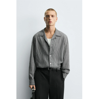 РУБАШКА СТРУЯЩЕГОСЯ ПОКРОЯ В ПОЛОСКУ С ЭФФЕКТОМ ЖАТОЙ ТКАНИ