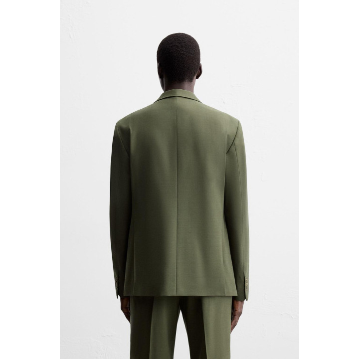 ДВУБОРТНЫЙ КОСТЮМНЫЙ БЛЕЙЗЕР С ШЕРСТЬЮ