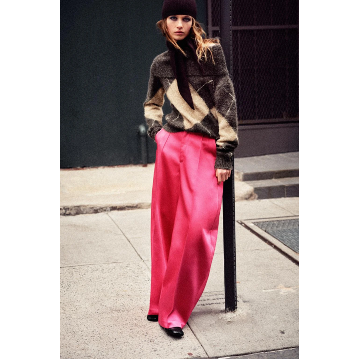 ТРИКОТАЖНЫЙ ДЖЕМПЕР С ОТКРЫТЫМИ ПЛЕЧАМИ И УЗОРОМ «РОМБЫ»