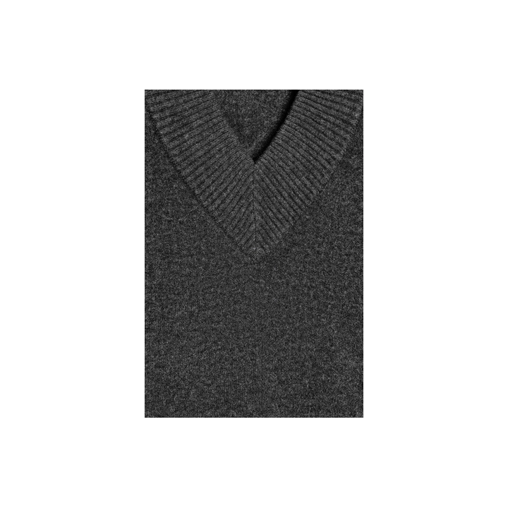 ТРИКОТАЖНЫЙ СВИТЕР С V-ОБРАЗНЫМ ВЫРЕЗОМ