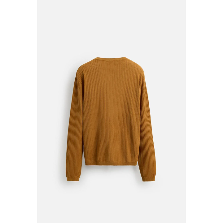 ТРИКОТАЖНАЯ ФУТБОЛКА С ВОРОТНИКОМ НА ПУГОВИЦАХ