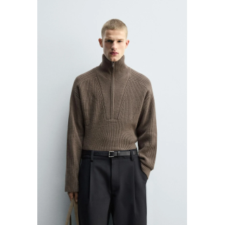 ВЯЗАНЫЙ СВИТЕР С ВОРОТНИКОМ НА МОЛНИИ