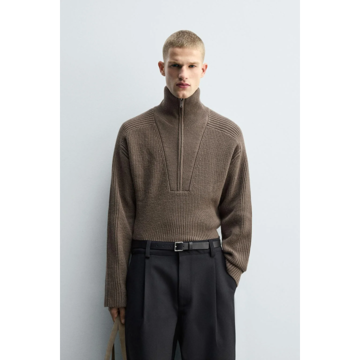 ВЯЗАНЫЙ СВИТЕР С ВОРОТНИКОМ НА МОЛНИИ