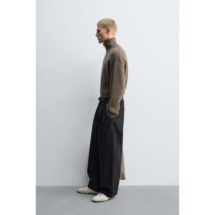 ВЯЗАНЫЙ СВИТЕР С ВОРОТНИКОМ НА МОЛНИИ