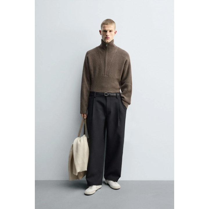 ВЯЗАНЫЙ СВИТЕР С ВОРОТНИКОМ НА МОЛНИИ