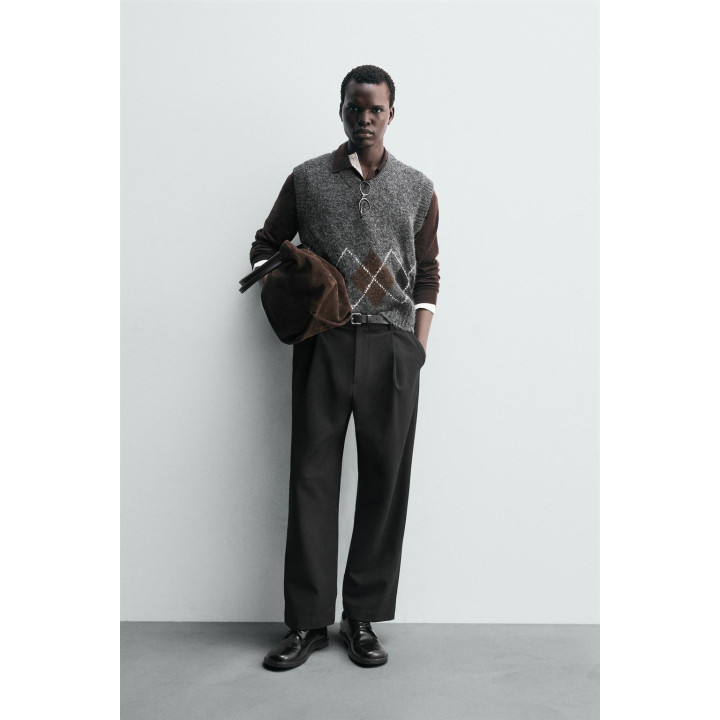 ЖАККАРДОВЫЙ ЖИЛЕТ В РОМБЫ