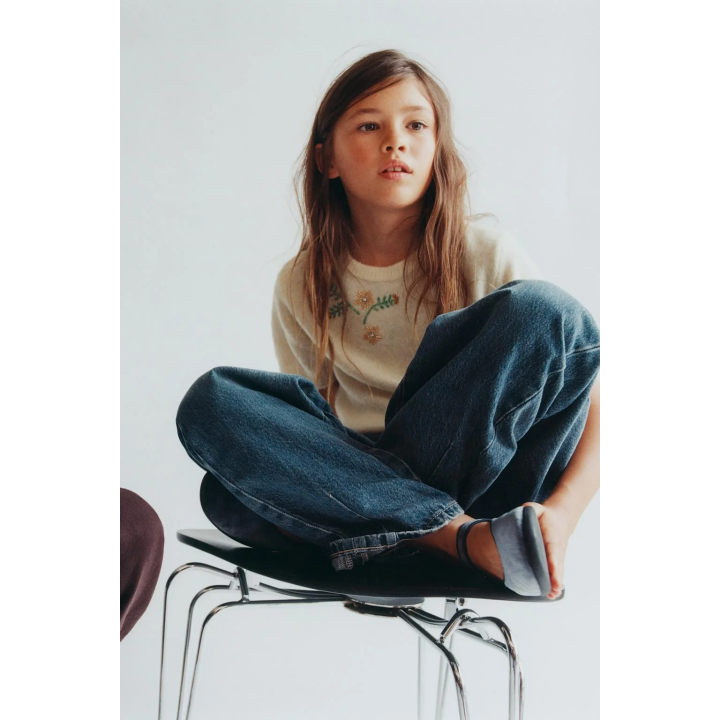 Свитер из вязаной ткани с бисером