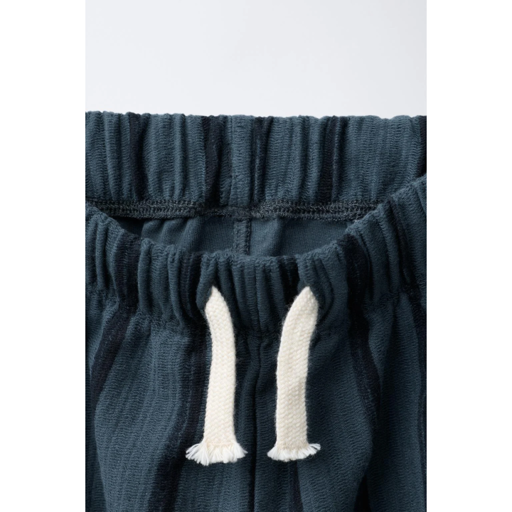 ПРЯМЫЕ БРЮКИ В ПОЛОСКУ