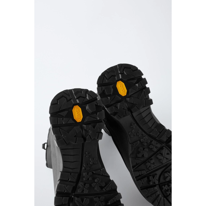 СТЕГАНЫЕ САПОГИ WATER-REPELLENT VIBRAM®