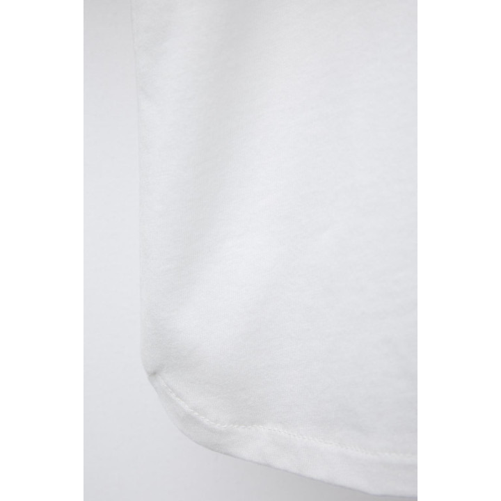 БЛУЗА С КОНТРАСТНОЙ ЦВЕТОЧНОЙ ВЫШИВКОЙ