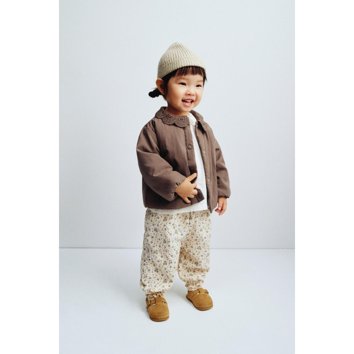 БРЮКИ С ЦВЕТОЧНЫМ ТЕКСТУРНЫМ РИСУНКОМ