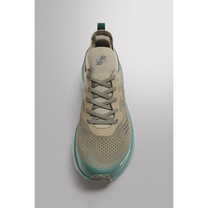 КРОССОВКИ БЕГОВОГО СТИЛЯ