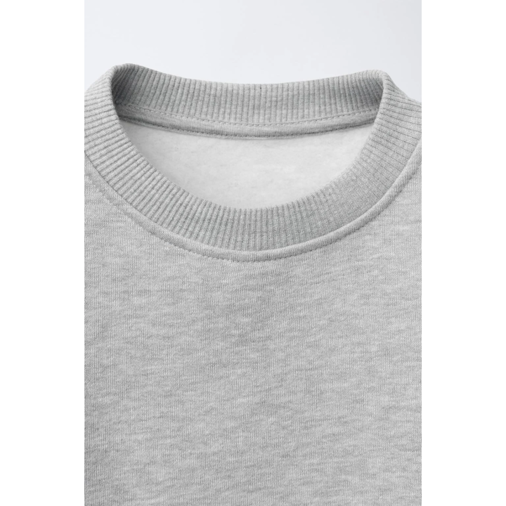 ТОЛСТОВКА С ДВОЙНЫМ КРУЖЕВНЫМ НИЗОМ