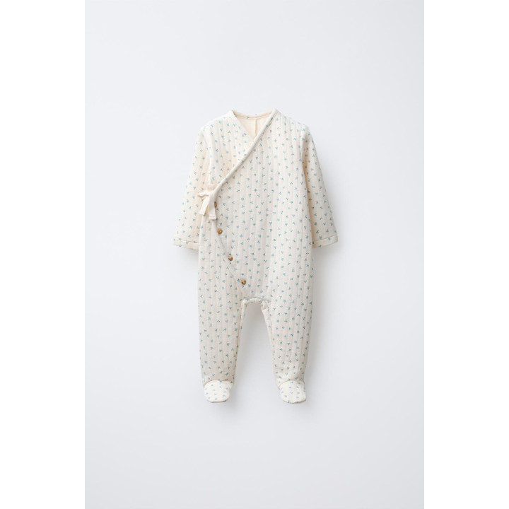 СТЕГАНЫЙ КОМБИНЕЗОН С ЦВЕТОЧНЫМ ПРИНТОМ