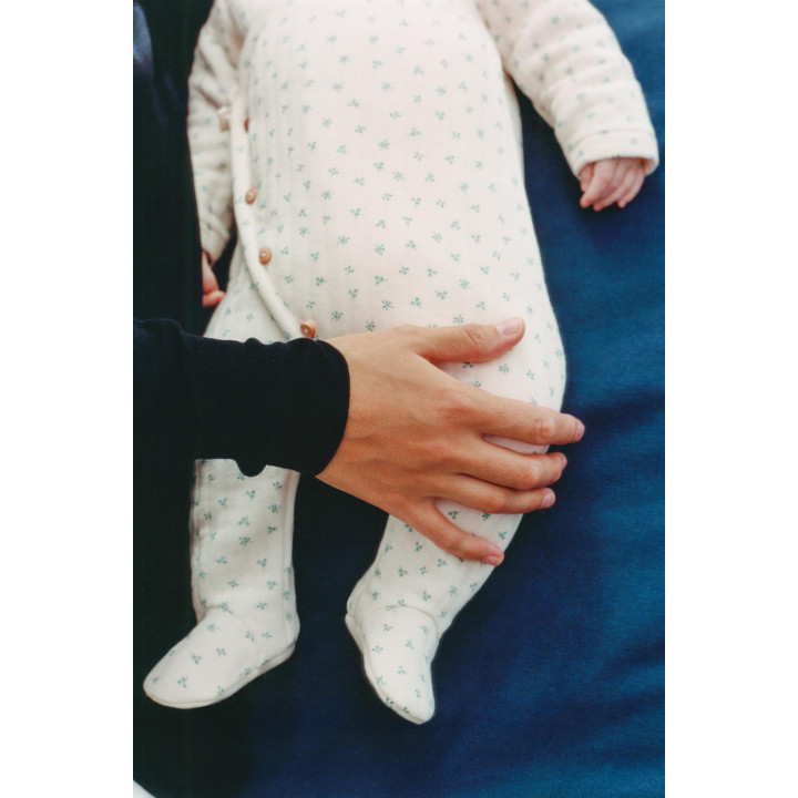 СТЕГАНЫЙ КОМБИНЕЗОН С ЦВЕТОЧНЫМ ПРИНТОМ