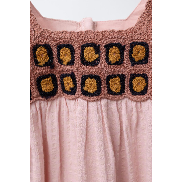 ПЛАТЬЕ С ВЯЗАНОЙ ОТДЕЛКОЙ КРЮЧКОМ