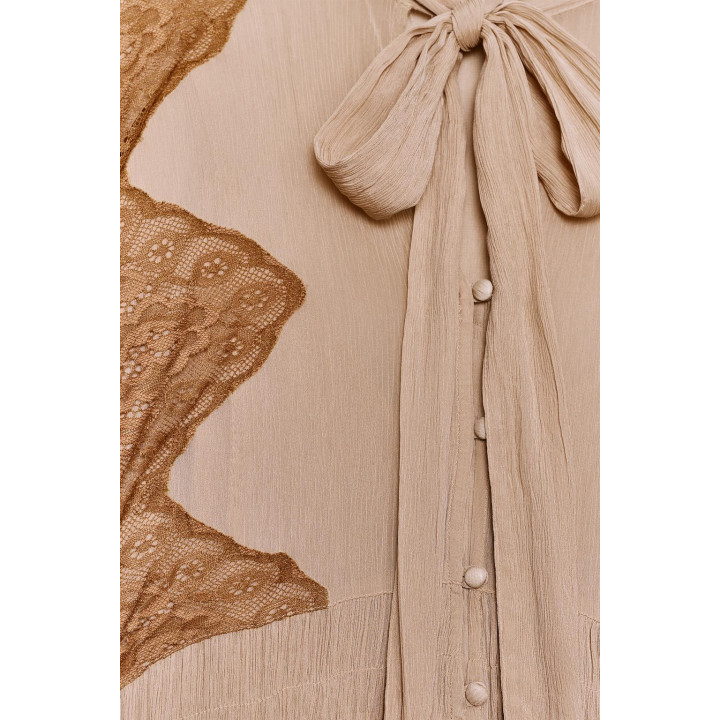 ПЛАТЬЕ С КРУЖЕВНОЙ ОТДЕЛКОЙ И БАНТОМ