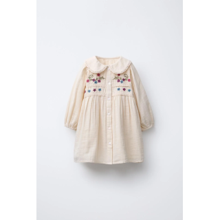 ПЛАТЬЕ С ВЫШИВКОЙ В ВИДЕ ЦВЕТОВ