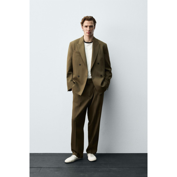 КОСТЮМНЫЙ ДВУБОРТНЫЙ БЛЕЙЗЕР LIMITED EDITION