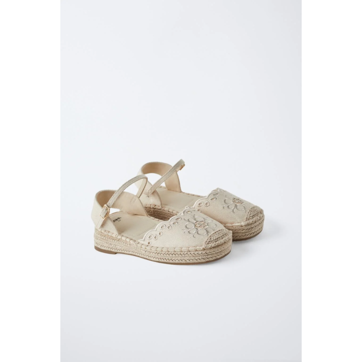 ЭСПАДРИЛЬИ С ВЫШИВКОЙ