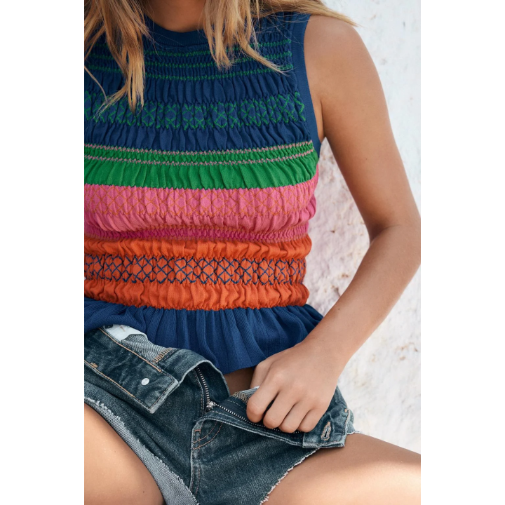 ТРИКОТАЖНЫЙ ТОП «СОТЫ»