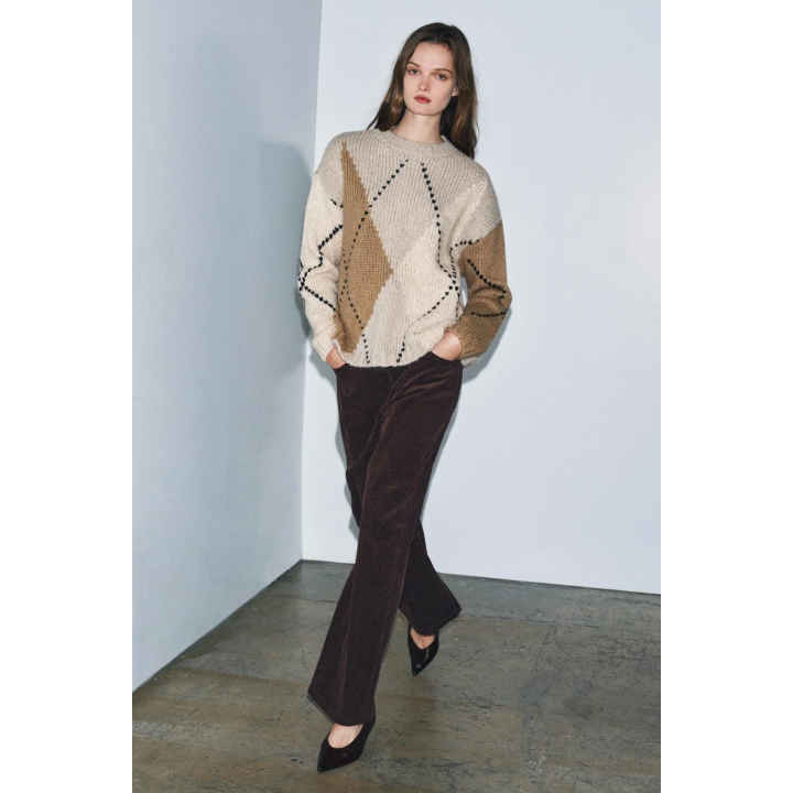 СВИТЕР С УЗОРОМ «РОМБЫ»