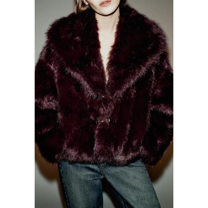 КУРТКА ИЗ ИСКУССТВЕННОГО МЕХА С ЗАСТЕЖКАМИ-ТОГГЛ