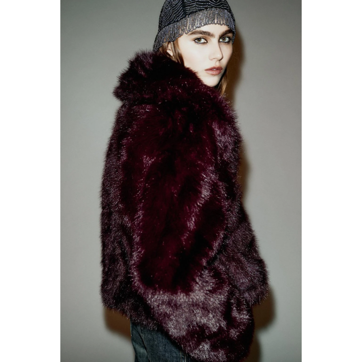 КУРТКА ИЗ ИСКУССТВЕННОГО МЕХА С ЗАСТЕЖКАМИ-ТОГГЛ