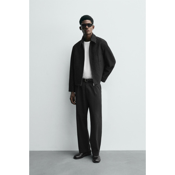 УКОРОЧЕННАЯ КУРТКА БЛЕСТЯЩАЯ ТЕКСТУРИРОВАННАЯ