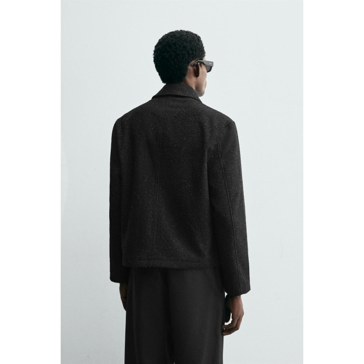 УКОРОЧЕННАЯ КУРТКА БЛЕСТЯЩАЯ ТЕКСТУРИРОВАННАЯ