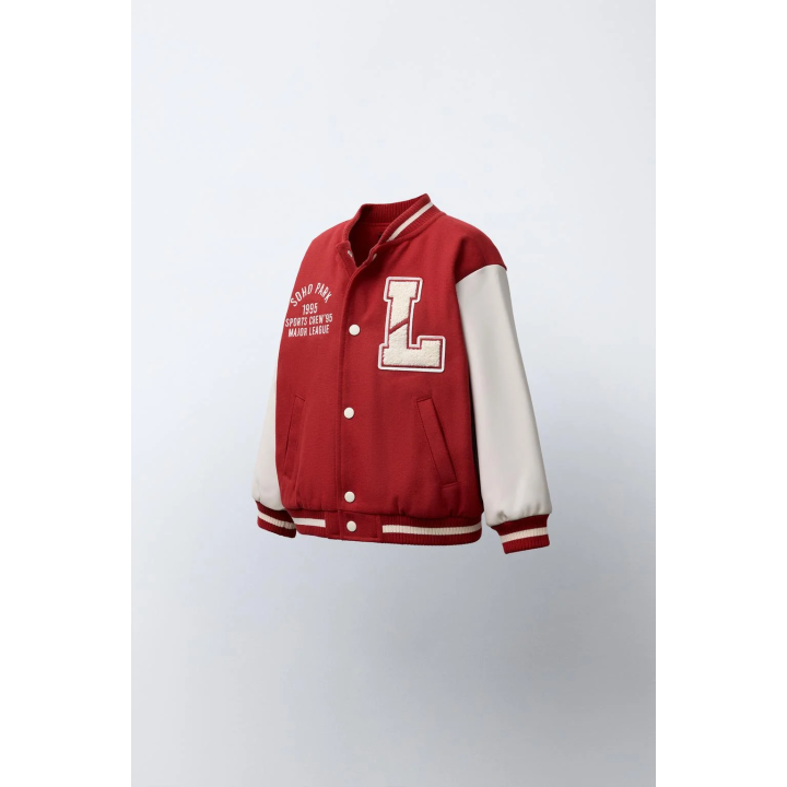 БОМБЕР ИЗ ТКАНИ С РУКАВАМИ ИЗ ИСКУССТВЕННОЙ КОЖИ И НАШИВКАМИ