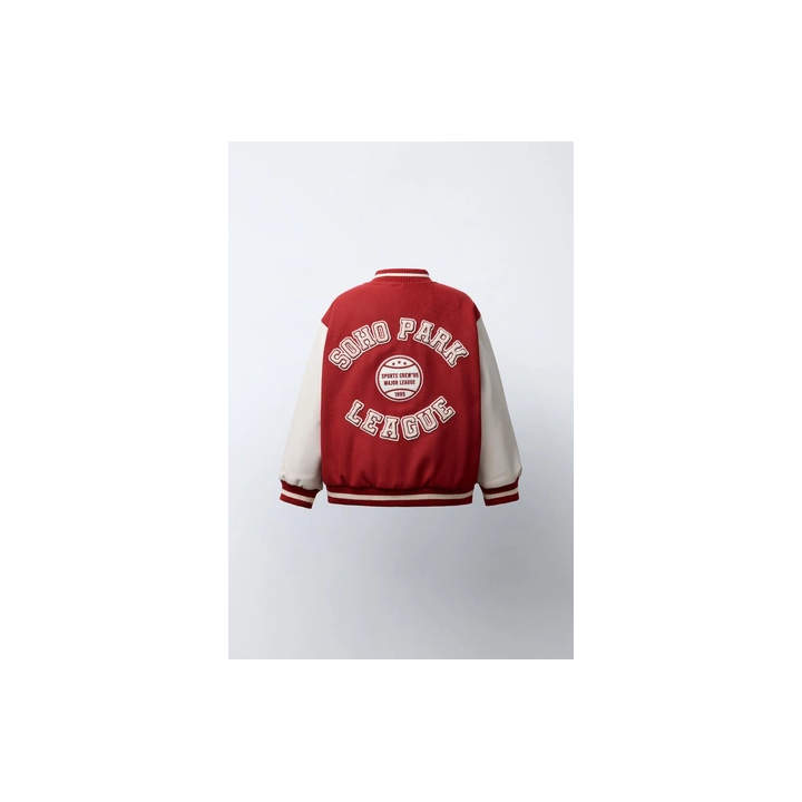 БОМБЕР ИЗ ТКАНИ С РУКАВАМИ ИЗ ИСКУССТВЕННОЙ КОЖИ И НАШИВКАМИ