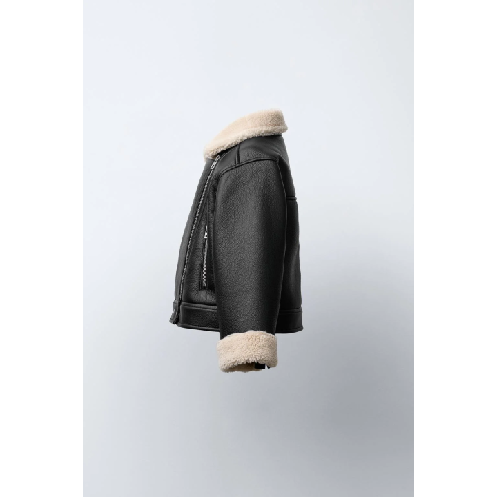 КУРТКА ИЗ ИСКУССТВЕННОЙ КОЖИ С ИСКУССТВЕННОЙ ОВЧИНОЙ