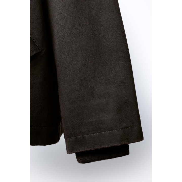 КУРТКА С ВОЩЕНЫМ ПОКРЫТИЕМ И ВОРОТНИКОМ ПОД КОЖУ