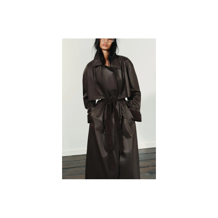 ВОЩЕНЫЙ ТРЕНЧ С ВЕЛЬВЕТОВЫМИ МАНЖЕТАМИ