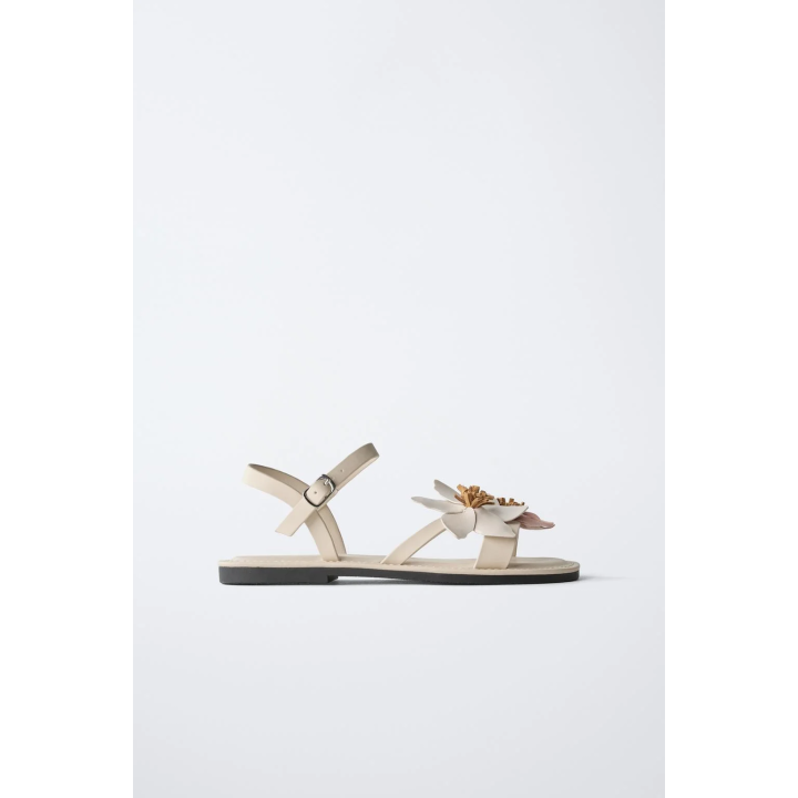 САНДАЛИИ С ЦВЕТОЧНОЙ ДЕТАЛЬЮ 3D