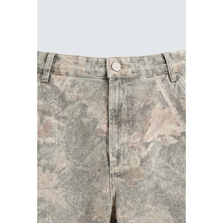 БЕРМУДЫ RELAXED FIT С АБСТРАКТНЫМ ПРИНТОМ