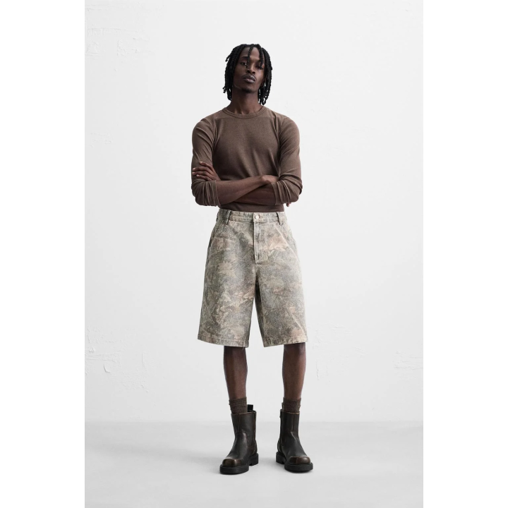 БЕРМУДЫ RELAXED FIT С АБСТРАКТНЫМ ПРИНТОМ