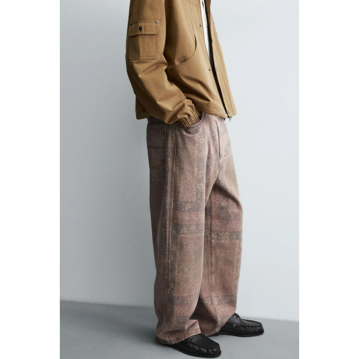 БРЮКИ BAGGY FIT С ПРИНТОМ «БАНДАНА»