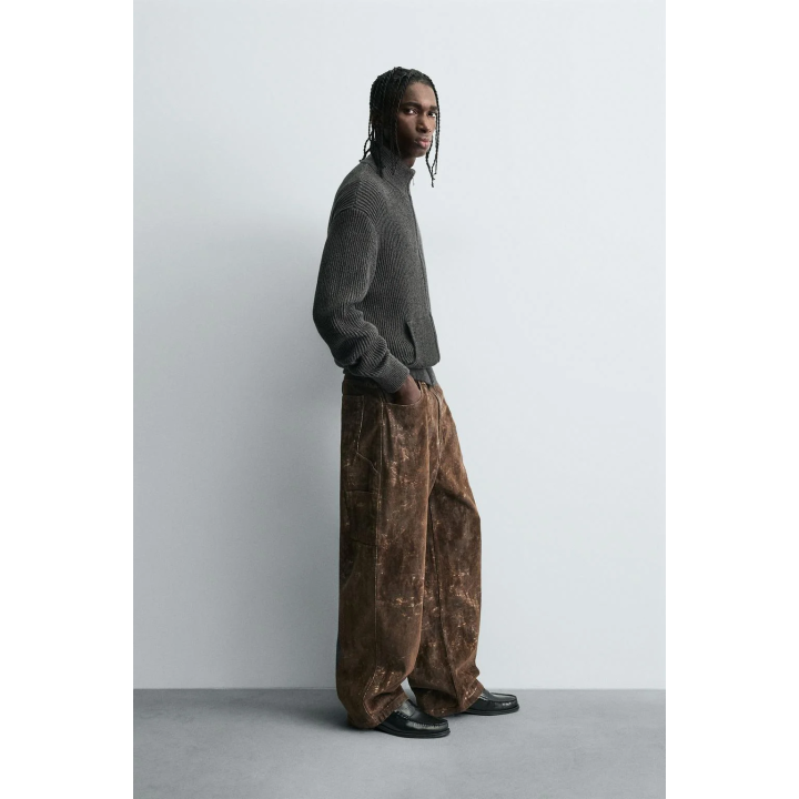 Брюки-карпентер с абстрактным принтом