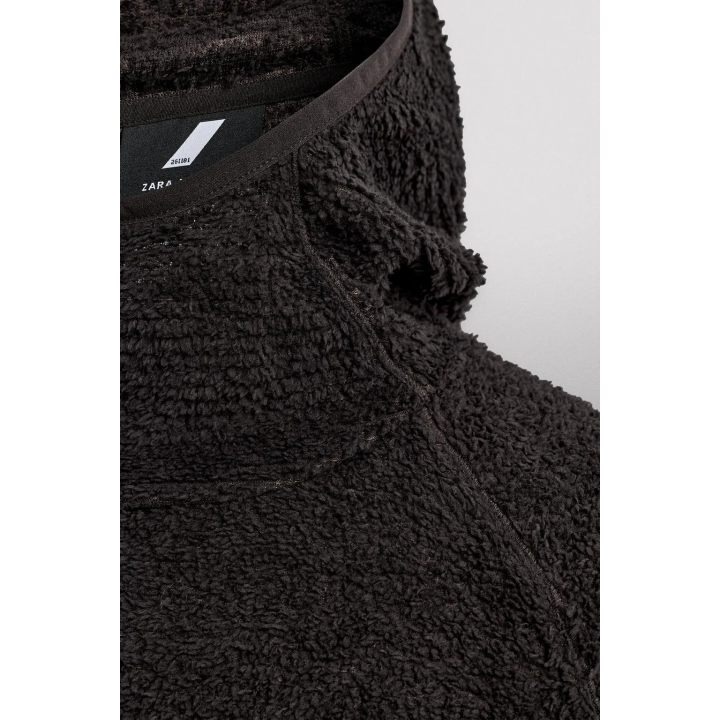 ФЛИСОВАЯ ТОЛСТОВКА SKI С КАПЮШОНОМ И ТЕКСТУРОЙ