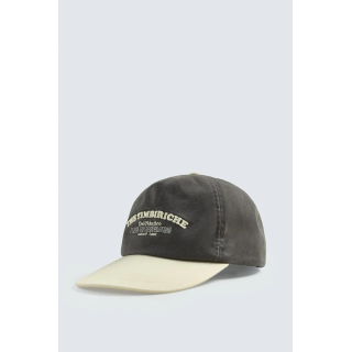 КЕПКА С ПЛОСКИМ КОЗЫРЬКОМ И ВЫШИВКОЙ