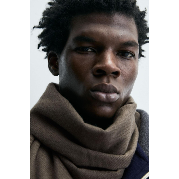 Шарф с бахромой