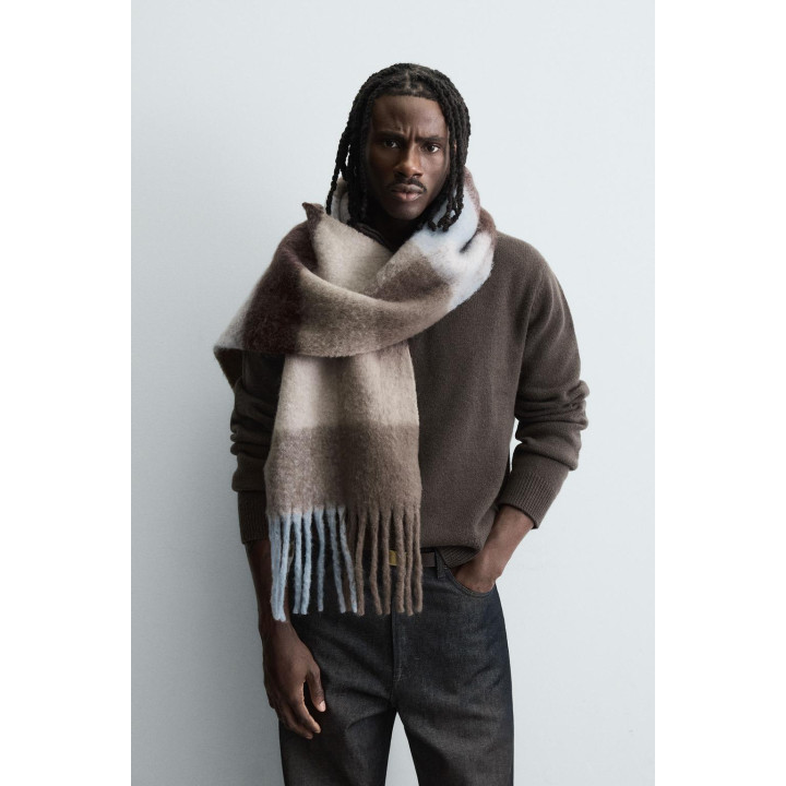 ШАРФ В КЛЕТКУ С БАХРОМОЙ