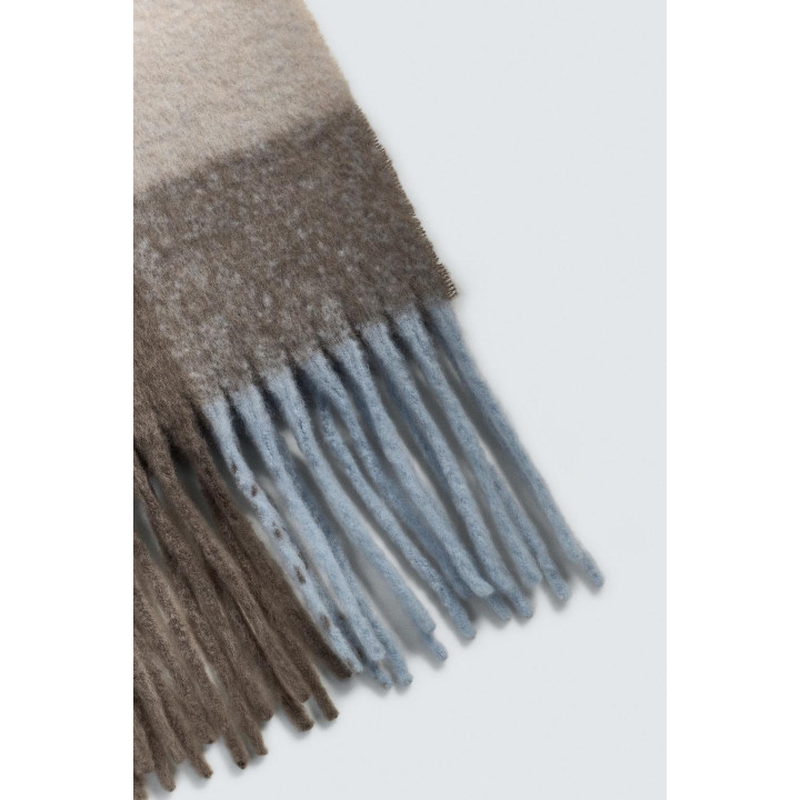 ШАРФ В КЛЕТКУ С БАХРОМОЙ