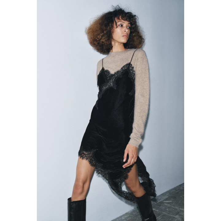 БАРХАТНОЕ ПЛАТЬЕ С КРУЖЕВОМ — ZW COLLECTION