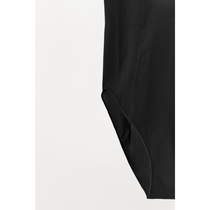 Облегающий боди с отделкой швами