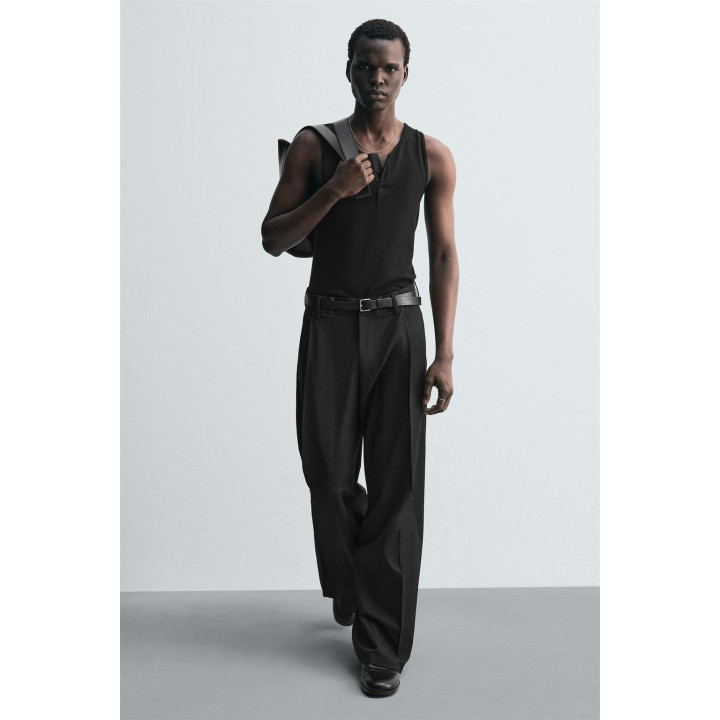 БРЮКИ WIDE FIT СО СКЛАДКАМИ